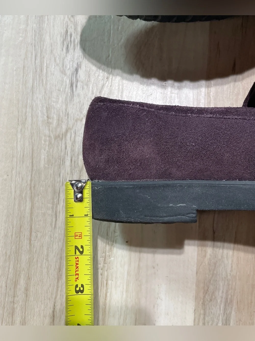 Clark’s comfort casual purple Suede Penny Loafers in Dark Plum women’s size: 7.5